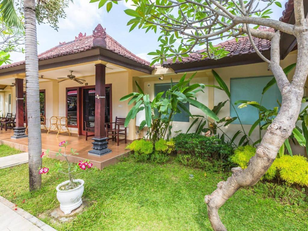 Hotel Melamun Lovina Rum bild